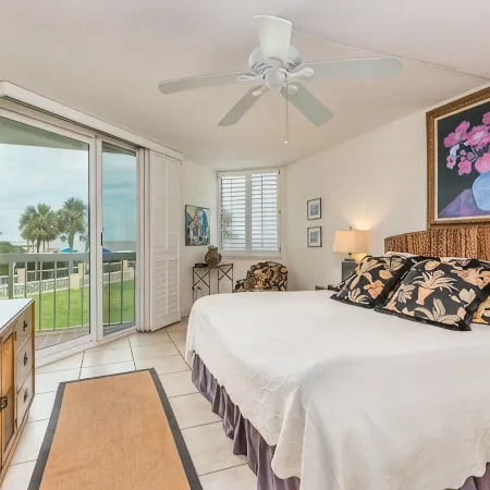 King & Prince Oceanfront South Villa