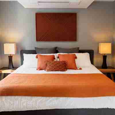 Upscale Duluth Suite / 15 Minute Drive to Canal Park / Easy Parking / Quiet Area Rooms