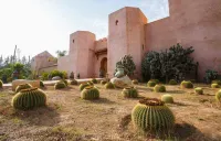 Palais Musee Claudio Bravo - 2 étoiles