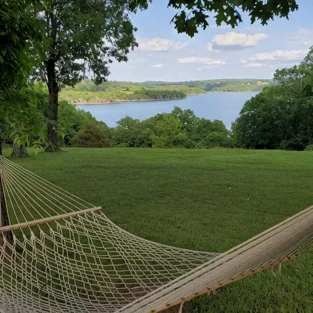 Large,3 Bdrm, Lake View/Access Home w/ Rustic/Modern Charm, Resort Amenities