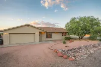Retreat On Mesquite: Minutes Away From Charming Old Town Cottonwood - 民泊