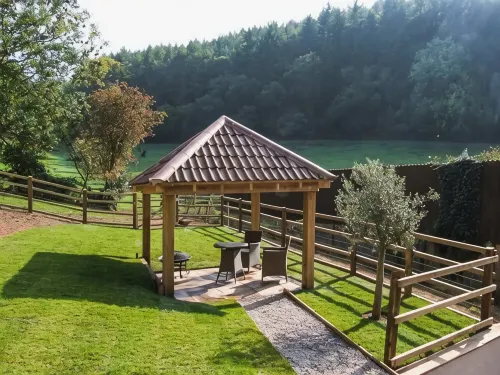The Stable - parking