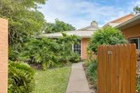 Luxury Beachside OASIS with Private Pool - Steps to private beach & restaurants - 4-Star