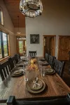 A Luxury Cabin with panoramic mountain views and 3 King Ensuites and Hot Tub! - 4-Star