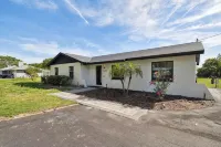 Modern 3bed, 2bath House in Wesley Chapel, with EV Charging Outlet, AC, & WiFi. - Boutique