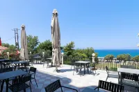 Elegant Beach Hotel - Wifi