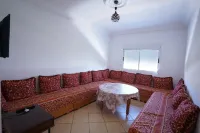 COSY 2-Bedroom salon Apartment in Martil - 2 estrellas
