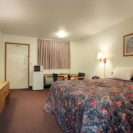 Country Side Inn