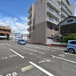 New Station Hotel - parking