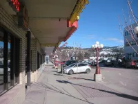 Elite Hotel -Downtown Center- "Ski & Northern Light Tour" "Hot Spring Tour "Long-Term stay" - parking