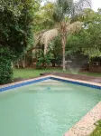 7 Roomed Boutique Safari Lodge-Chobe Sunset Chalets - 수영장