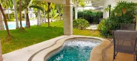 Chateau Bleu Resort - Hot Springs