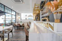 Hôtel Cosmopolitain - بار