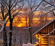 Old World Swiss Cabin Nestled In Woods Ancient Lore & Neyland Stadium Close by - Chalets