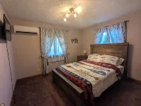 Lakeside Acres at Berlin Lake, OH - 4 Bedroom/3 Bath with separable studio apt - de charme