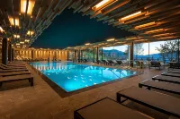 My Arbor - Pool