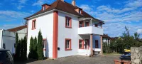 Monteurwohnung bei Würzburg bis 10 Pers.mit  fünf Schlafzimmer incl. Parkplatz und WLAN + Grill - Homestays