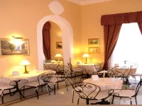 Hotel del Centro - balcony