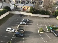 Logis Hotel Center - Parkplatz
