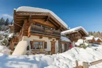 Almdorf Flachau - Luxus Hüttenurlaub