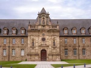 hotel ibis Guingamp - Coeur de Bretagne