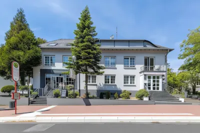 Thermen Hotel & Restaurant Bad Soden Hotel dekat Burg Kronberg