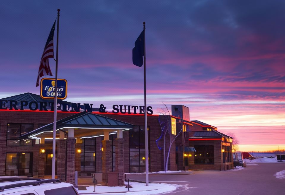 Express Suites Riverport Inn & Suites 객실
