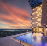 Eastin Hotel Vientiane - Rooftop Pools