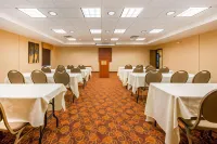 Comfort Suites