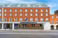 The Trinity City Hotel