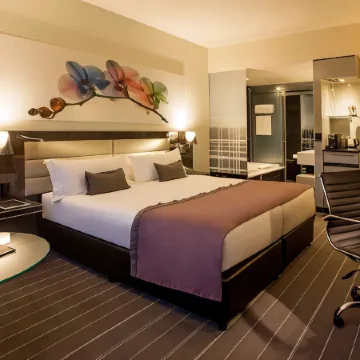 The Maslow Hotel, Sandton Отели рядом с достопримечательностью «Сандтон»