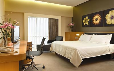 エグゼクティブ デラックス ルーム ザ ガーデンズ ア セント ジャイルズ シグネチャー ホテル&レジデンス クアラルンプールの写真