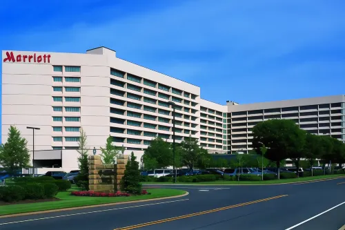 Long Island Marriott Hotel Hotels in Merrick