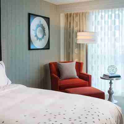 Renaissance Newark Airport Hotel Rooms