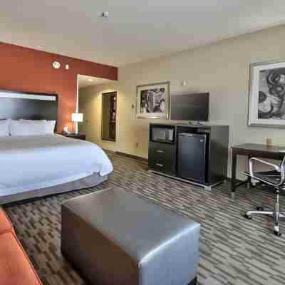 Hampton Inn & Suites Albuquerque North/I-25 Rooms