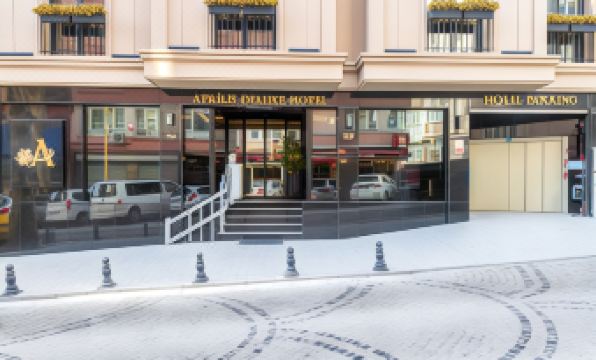 Aprilis Deluxe Hotel