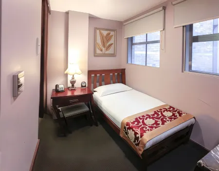 Megaboom City Hotel