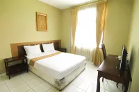 Hotel Grand Situ Buleud Hotels in Jatiluhur