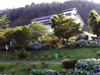 Miyagase Resort Ryokan Miharu Hôtels à proximité de : Miyagase Lake