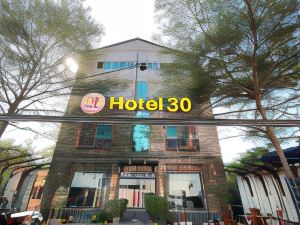 Hotel 30