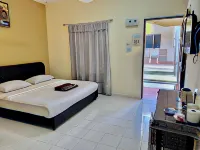 Dhania Cenang Beach Motel