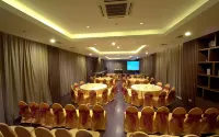 Soll Marina Hotel Serpong Hotel di Serpong Utara