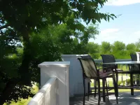 Wakamow Heights Bed and Breakfast Hotels in Moose Jaw