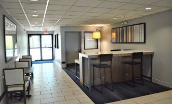 Holiday Inn Express & Suites Batesville