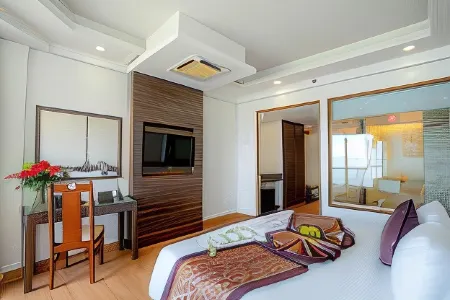 Ocean Waves Resort Cam Ranh