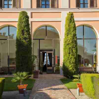 Privilège Castello di Villa Hotel Exterior