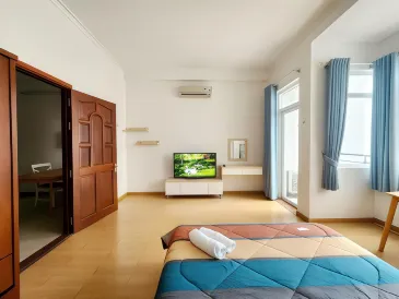 LalaHouse Riverside Residence