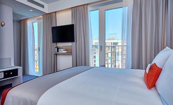 Holiday Inn Express Amsterdam - City Hall