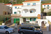 Ratac Apartments Bol Hôtels à : Île de Brač