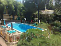 Hostellerie de La Source - piscina
